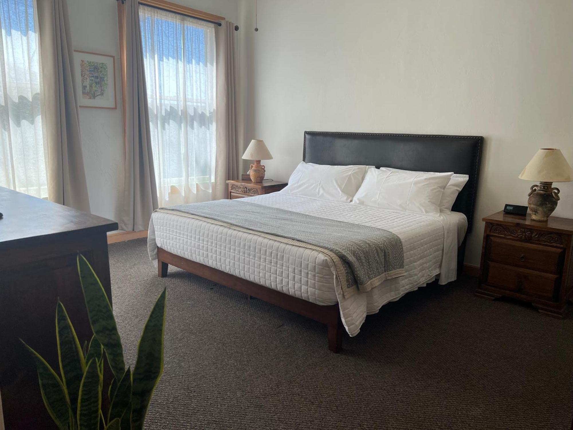Canyon Rose Suites Бисби Экстерьер фото